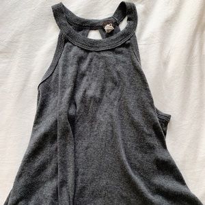 Grey tank top